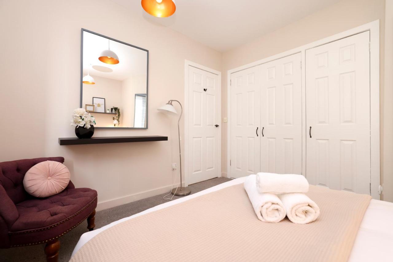 Joivy Modern 1 Bed Flat In West End, Close To Princes Gardens Edimburgo Esterno foto